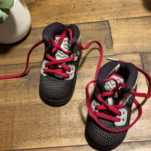 Baby Jordan’s - Picture 2 of 3